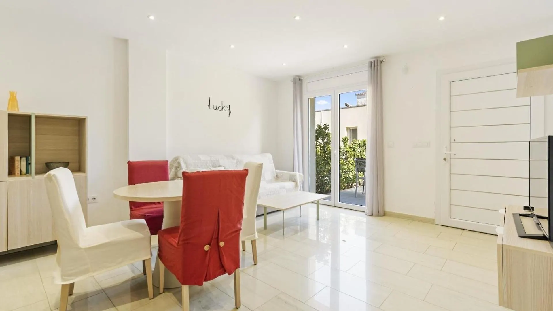Ferienwohnung Fuer 4 Personen Ca 60 Qm In Empuriabrava, Costa Brava Golf De Roses Apartment Empuriabrava